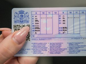 Azərbaycanda sürücülük vəsiqələrində YENİLİK