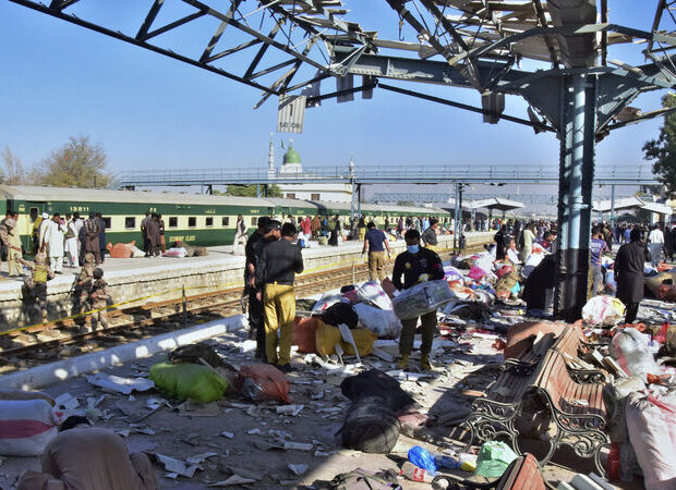 image-pakistan-railway-station-bombing