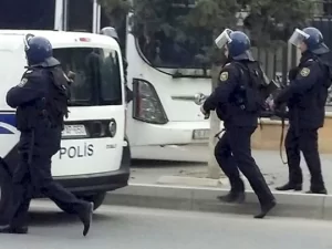 polis