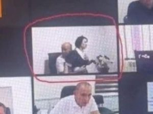 Deputatın iclasda katibə ilə intim görüntüləri yayıldı