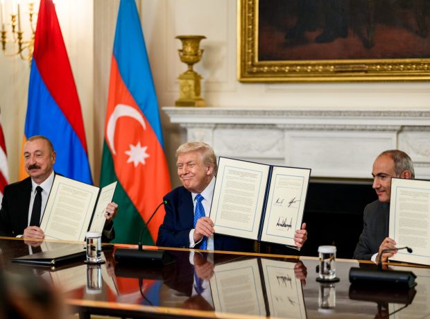 Tarixi görüş zamanı Paşinyanın bu hərəkəti diqqət çəkdi